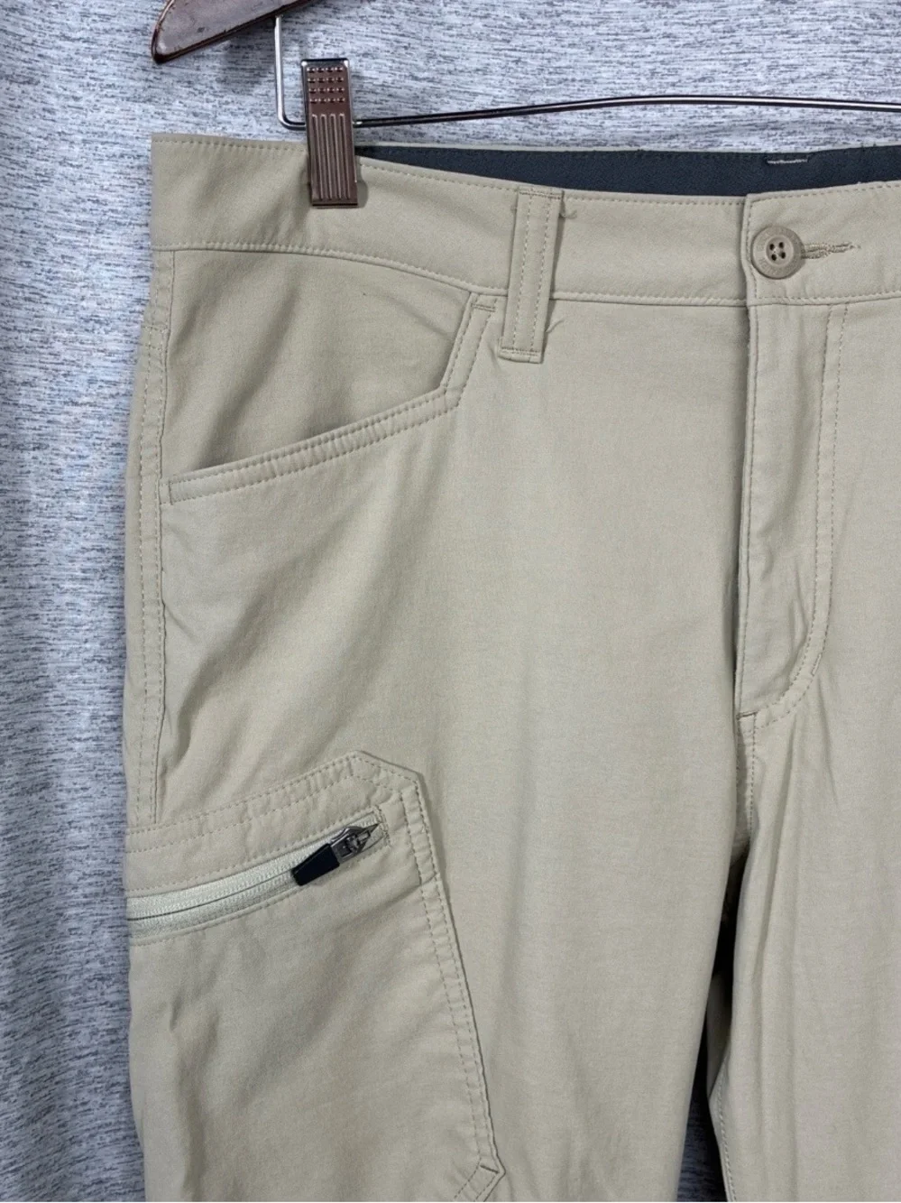 Eddie Bauer Rainier Tech Pants Mens 32x30 Tan Khaki Straight Leg Outdoor Hiking